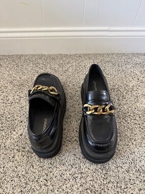 Jeffrey Campbell Black Leather Loafers with Gold Chain